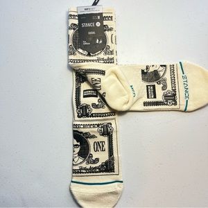 ATANCE THE OFFICE 
Casual Socks
Sizes:
Womens: 8-10.5
Mens: 6-8.5